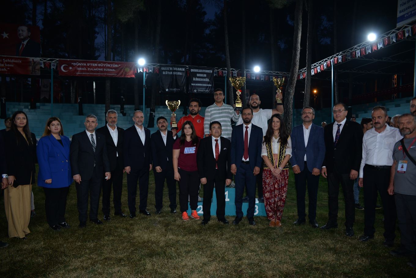 Cumhuriyetin 100. Yılına Atfen Depremde Vefat Eden Güreşçilerimiz Anısına Düzenlediğimiz Aba Güreşi Türkiye Şampiyonası Gerçekleştirildi