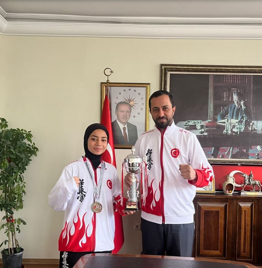 Yayladağı Belediyesi Karate Spor Kulübü Sporcumuz Duha Bozi Asya Şampiyonu Oldu